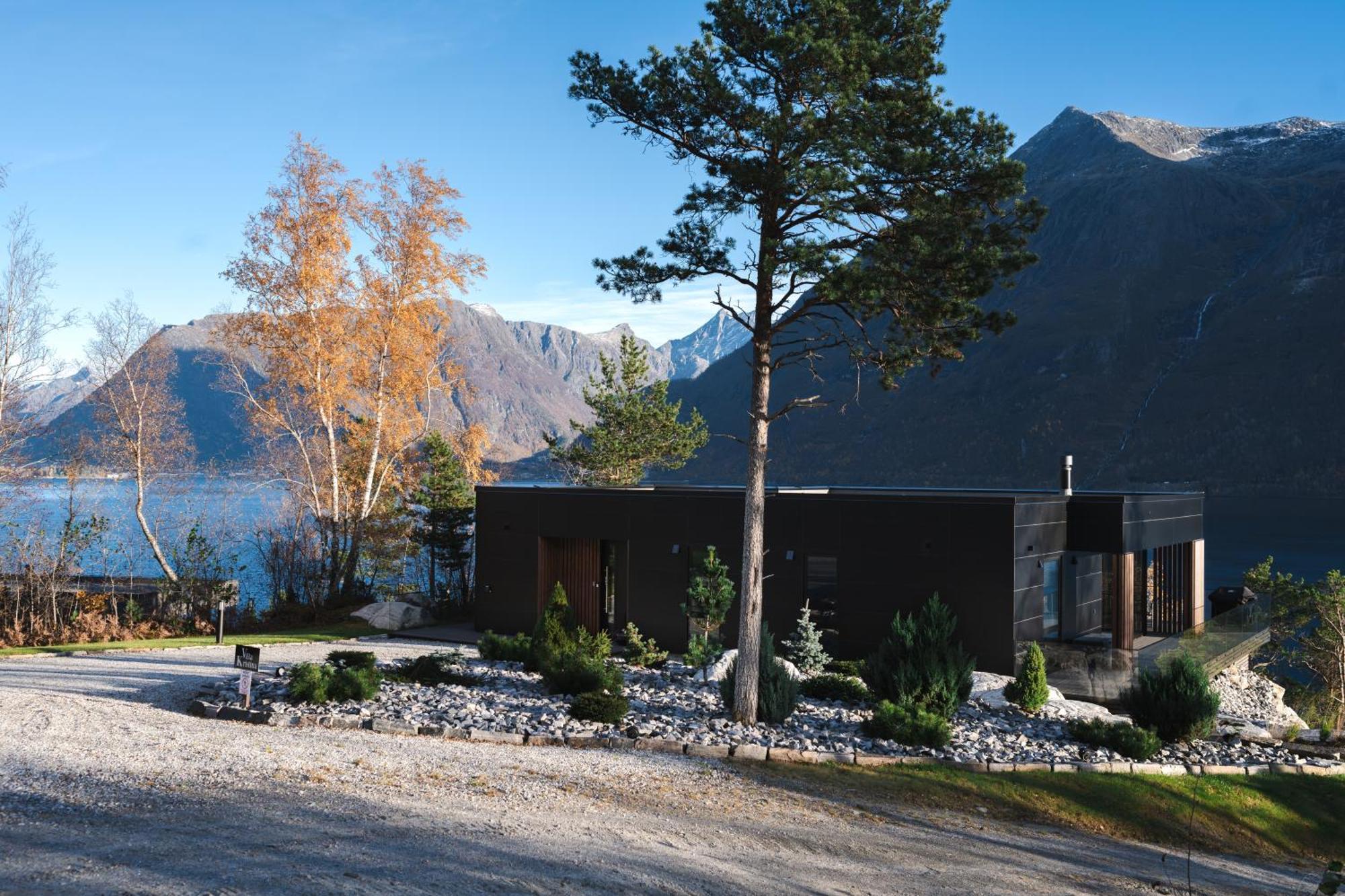 Villa Kristina / Andalsnes Torvik Екстериор снимка
