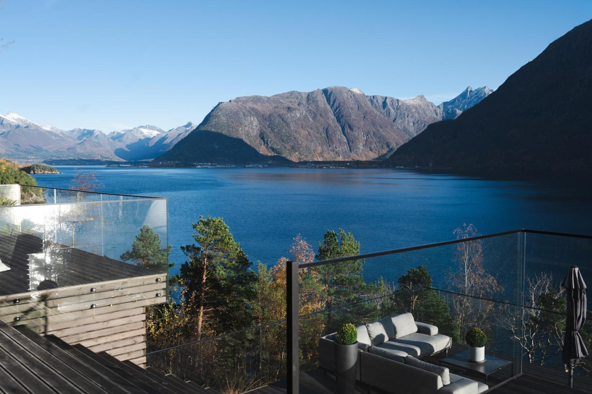 Villa Kristina / Andalsnes Torvik Екстериор снимка